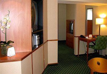 Fairfield And By Marriott 3*